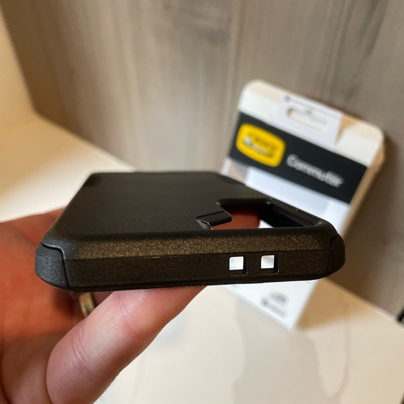 Otterbox Commuter Case For Samsung Galaxy S21+ - Picture 5 of 6